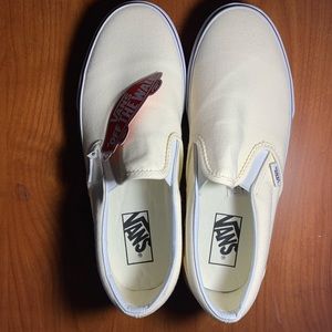 New Men/Women Classic Slip-On Size 7.5/9.0